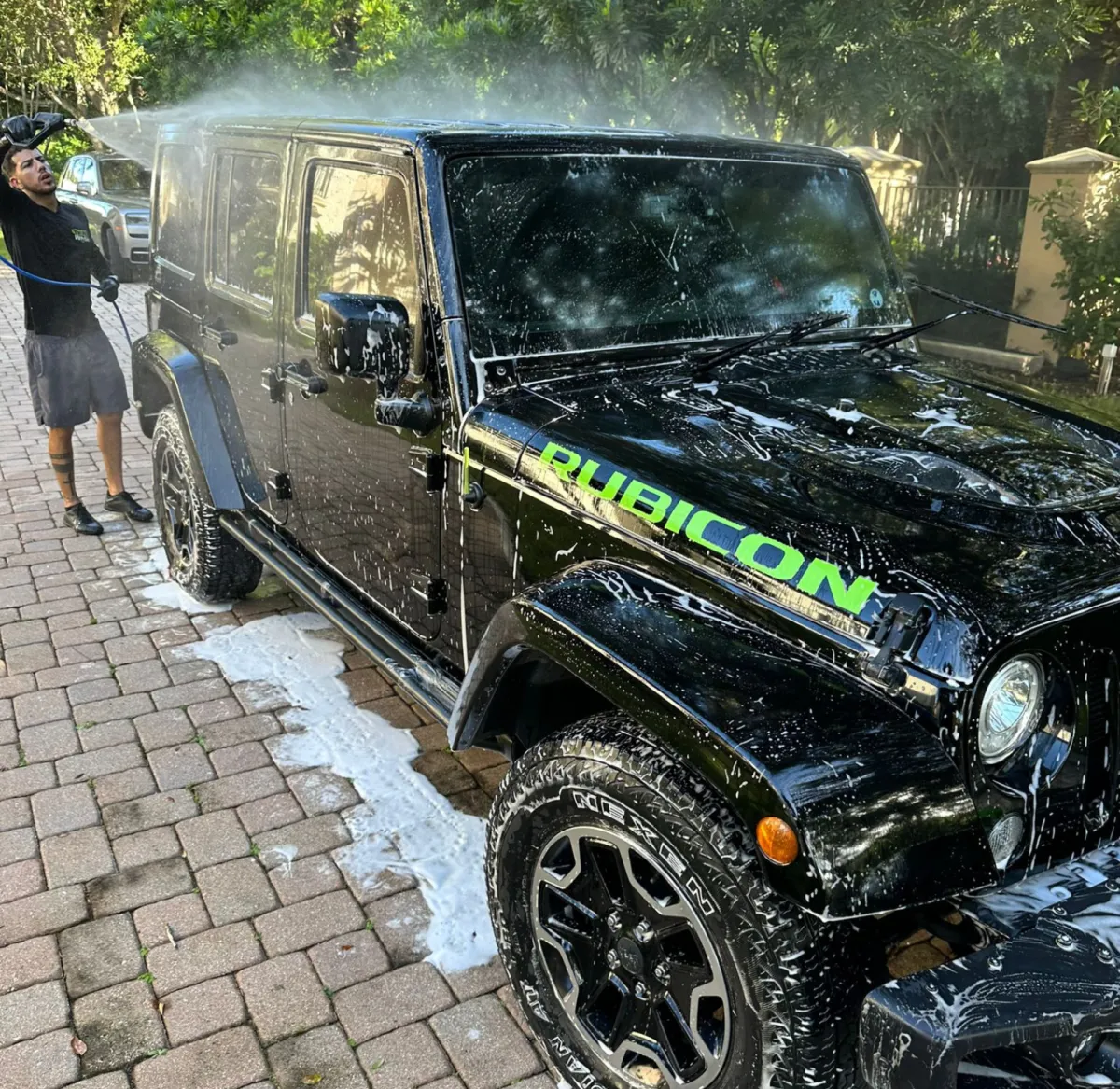 Car Detailing Service 3